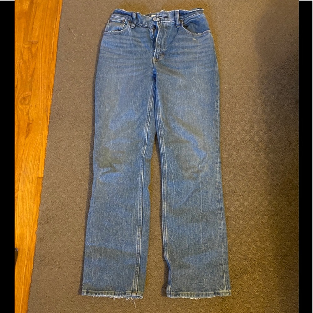 Abercrombie & Fitch 90s Straight Ultra High Rise Jean